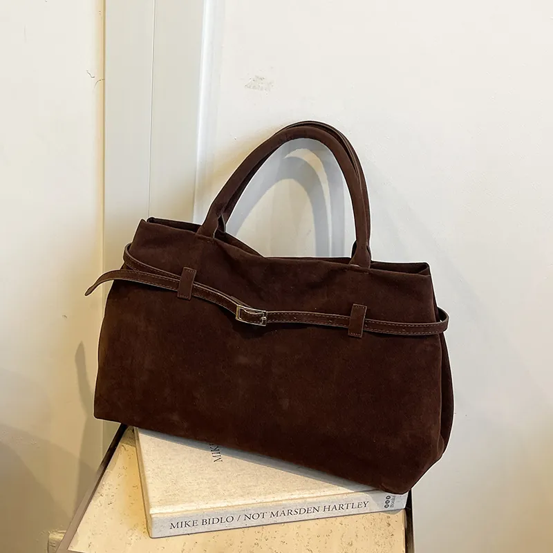 Γυναικεία Vintage Τσάντα Tote από Σουέτ Μεγάλη Χωρητικότητα Με Διακοσμητική Ζώνη Ασημένια Αγκράφα Τσάντα Ώμου
