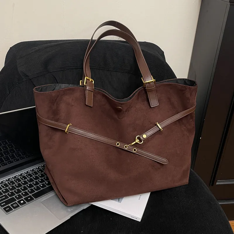 Women Large Capacity Suede Tote Bag Vintage Urban Minimalist Commute Shoulder Bag With Gold Alloy Hardware Magnetic Snap
