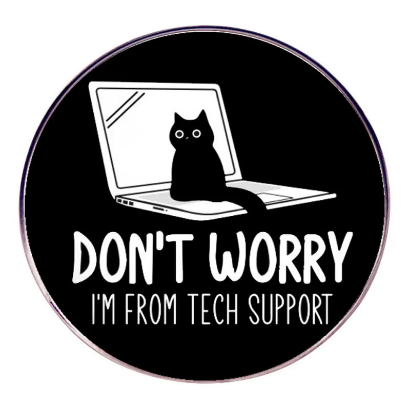 Spilla In Smalto Gatto Nero Laptop Umoristico Don't Worry I'm From Tech Support Spilla In Lega Distintivo Per Sviluppatori
