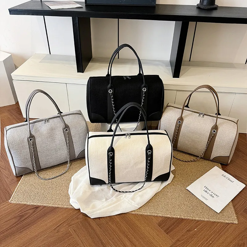 Women Large Capacity Contrast Canvas Travel Handbag Fashion Shoulder Bag With Chain Decor Commuting Tote Gym Weekender Bag