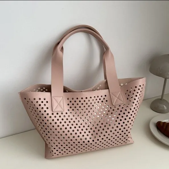 Fashion Hollow Out Laser Cut PU Leather Tote Bag With Inner Pouch Large Capacity Women Shoulder Bag Casual Trendy Handbag