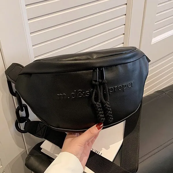 Sac Bandoulière Femme en Cuir PU Chaîne de Mode Gaufrage de Lettres Sac Selle Sac à Épaule Décontracté pour Trajet Quotidien