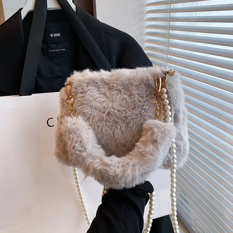 Women Faux Fur Artificial Pearl Chain Shoulder Bag Small Square Plush Handbag With Bow Metal Chain Elegant Crossbody Bag Autumn Winter