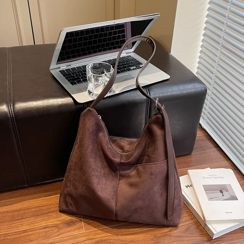 Sac Fourre-tout En Daim Pour Femmes Grande Capacité Sac À Épaule Hobo Minimaliste Couleur Unie Sac À Main De Banlieue Rétro Avec Poche Extérieure