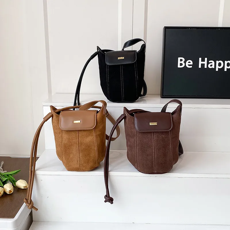 Women Vintage Splicing Bucket Bag Small PU Leather Crossbody Shoulder Bag With Metal Buckle For Daily Office Commute Fashion