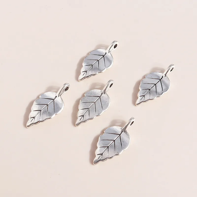 Vintage Alloy Tree Leaf Pendant Charms For DIY Jewelry Making Antique Silver Color Leaf Vein Texture Accessory For Necklace