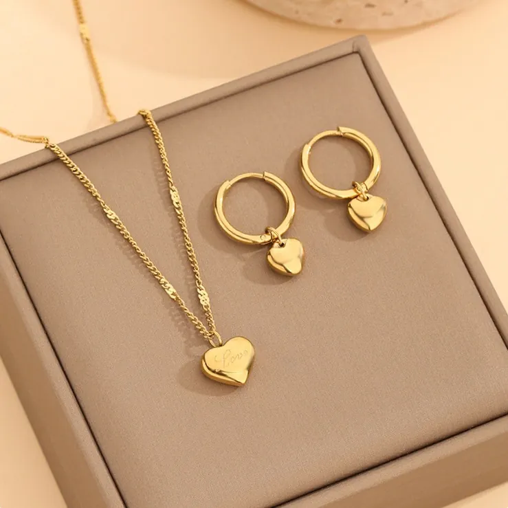 Minimalistische 18K Vergoldete Edelstahl Herz Halskette Ohrringe Schmuck Set Love Brief Gravierter Anhänger Für Damen