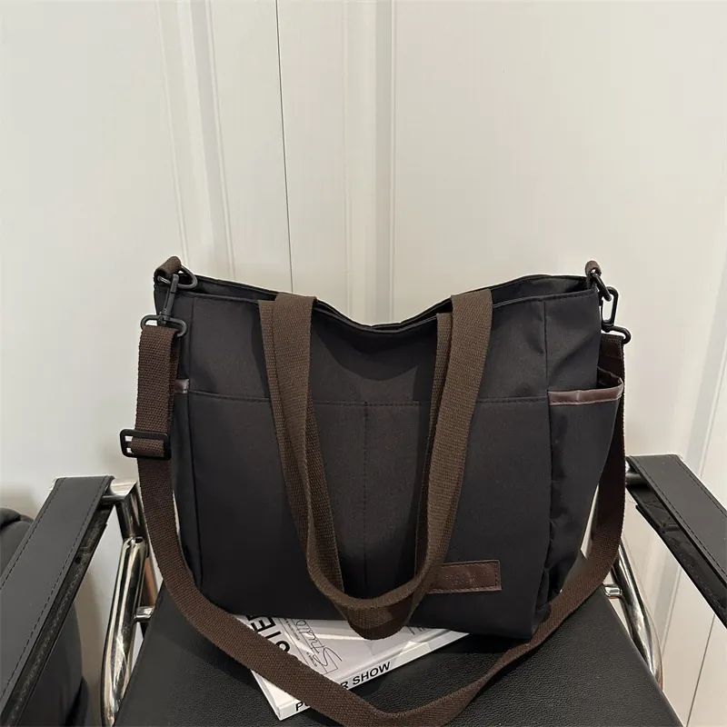 Sac Fourre-tout Décontracté en Nylon Grande Capacité Multi-poches Bandoulière Avec Sangle Réglable Sac à Main Quotidien