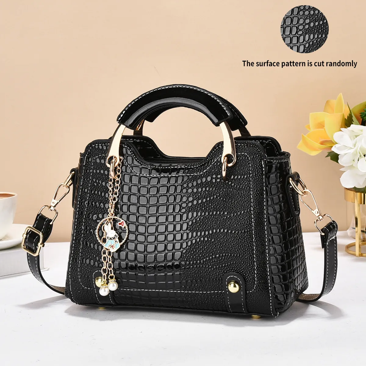 Women's Fashion Glossy Crocodile Pattern PU Leather Handbag Large Capacity Top Handle Shoulder Bag With Rabbit Pendant