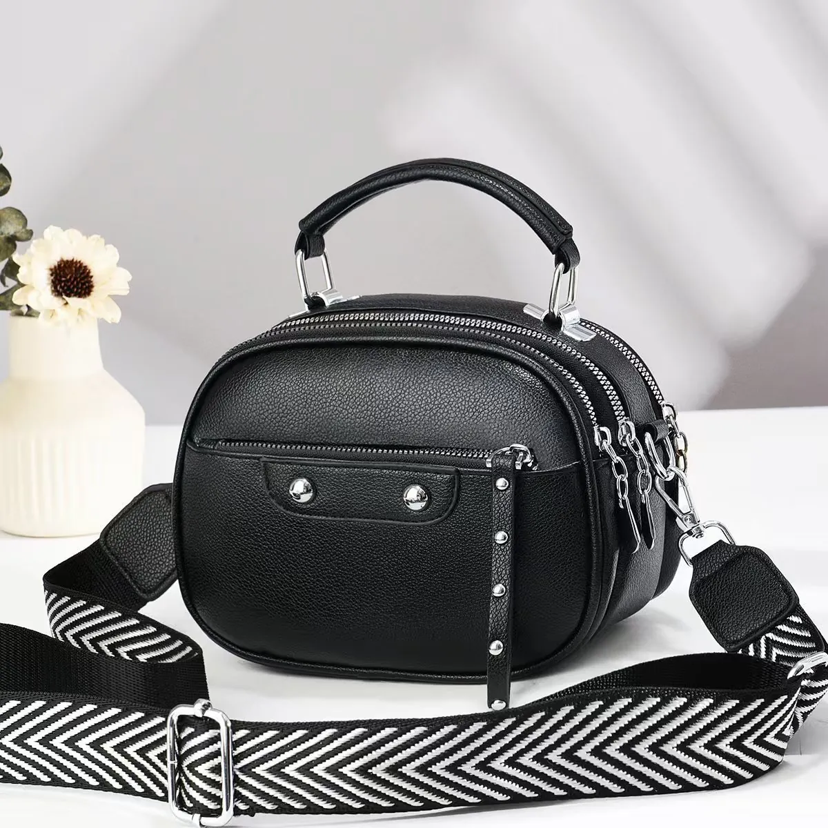 Women Crossbody Bag PU Leather Litchi Grain Multi Compartment Large Capacity Shoulder Bag Geometric Wide Strap Fashion Handbag
