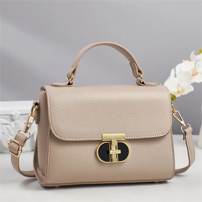 Petit Sac Carré pour Femme en Cuir PU Texture Litchi Avec Fermoir en T en Métal Sac à Main Bandoulière pour Quotidien