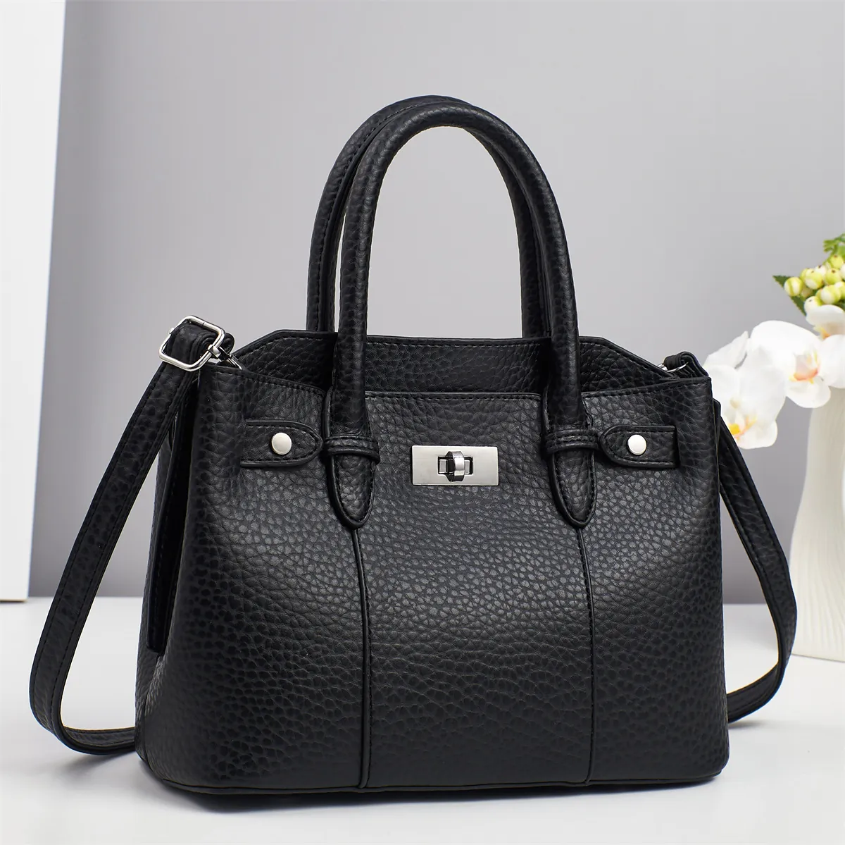 Women Elegant PU Leather Handbag With Lychee Pattern Metal Turn Lock Shoulder Crossbody Bag Large Tote Bag For Commuting Daily