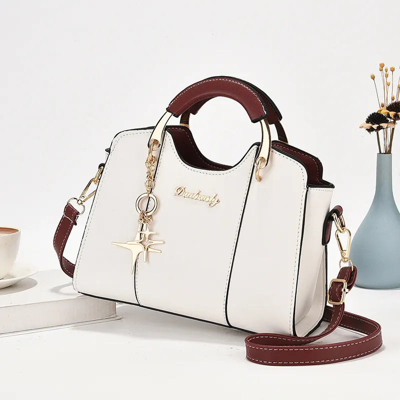 Sac à Main Vintage en Cuir PU pour Femmes Avec Pendentif Étoile Sac à Bandoulière Mode Sac Fourre-Tout Grande Capacité pour Bureau Quotidien