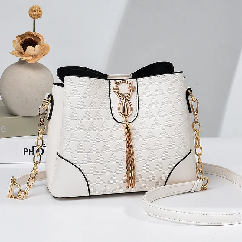 Women Fashion PU Leather Bucket Bag Geometric Triangle Embossed Cat Lock Tassel Chain Shoulder Bag Crossbody Handbag Daily Trendy Dating