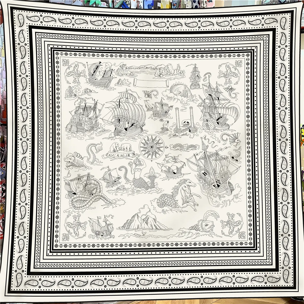 Foulard Quadrato Grande da Donna Retro Nautico Tatuaggio Marinaio Arrotolato a Mano Misto Seta Lana Scialle Beige Nero Paisley