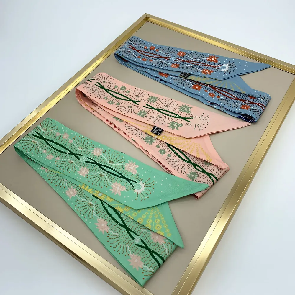 Women Elegant Floral Satin Twilly Scarf Skinny Hair Ribbon Bag Handle Wrap Daisy Pattern Neck Scarf Fashion Accessories