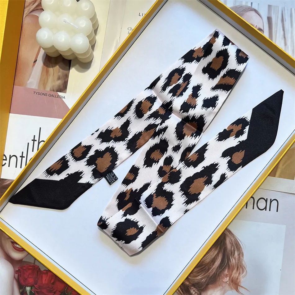 Classico Sciarpa Sottile in Raso con Stampa Leopardata per Donna Fashion Twilly Fascia per Capelli Nastro per Borsa