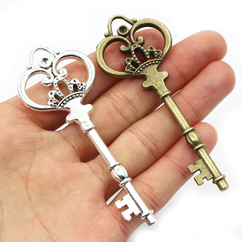 Vintage Zinc Alloy Key Pendants Hollow Crown Heart Charms For DIY Necklace Bracelet Jewelry Making Accessories Women