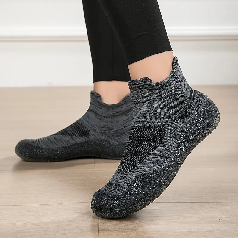 Scarpe da Allenamento a Piedi Nudi per Uomo Donna Tomaia in Maglia Traspirante Suola in Gomma Antiscivolo Scarpe da Fitness Indoor