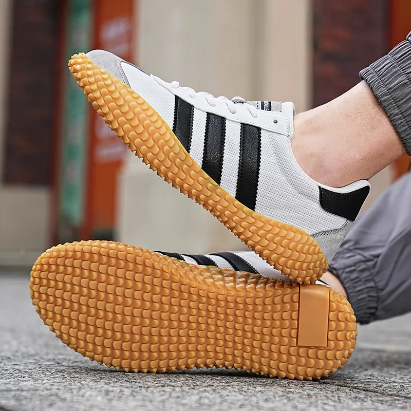 Retro Mesh Breathable Casual Sneakers For Men Women Color Block Splicing Non Slip Thick Bottom Gum Sole Walking Sports Shoes