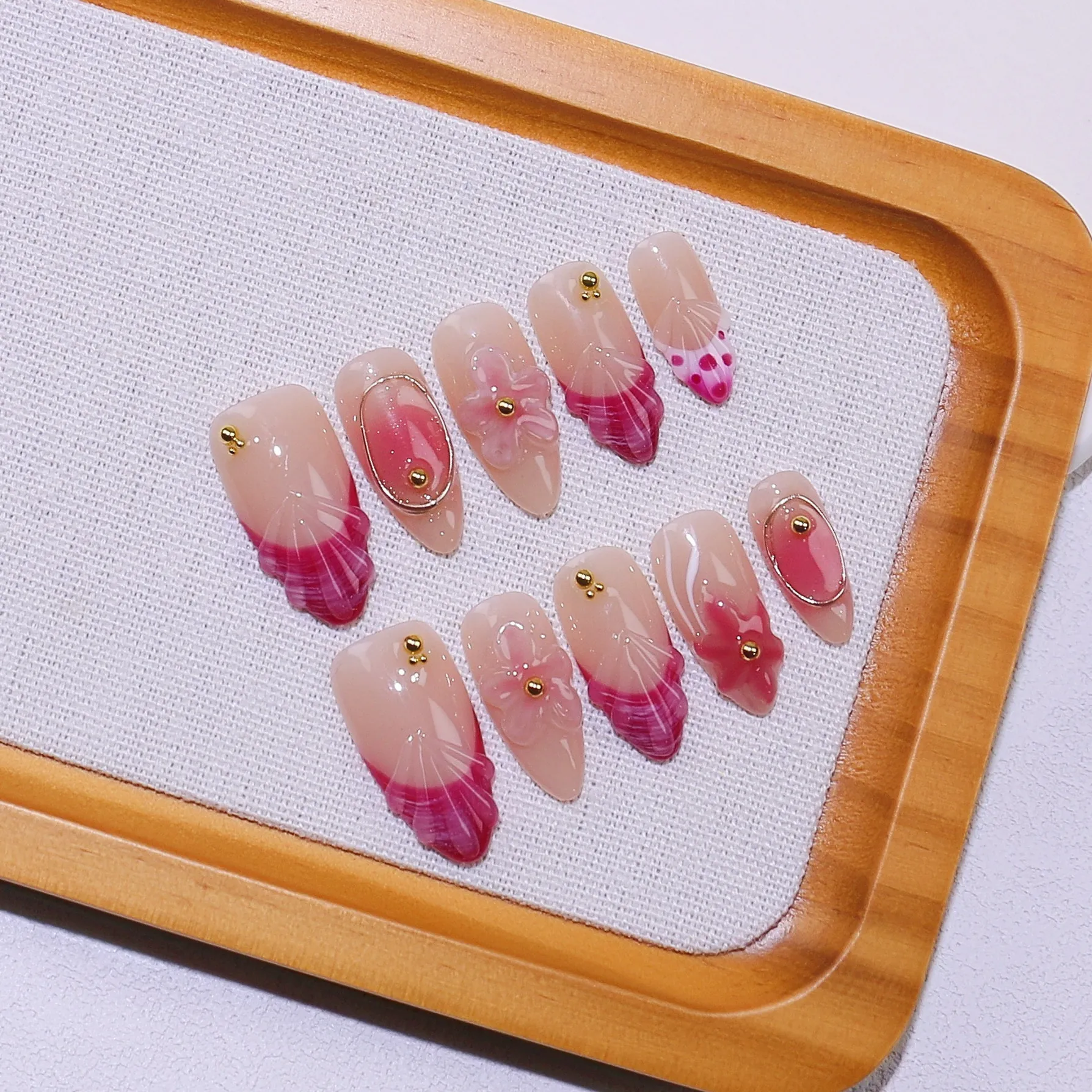 Handmade 3D Flower Press On Nails Almond Shape Pink Gradient Shell Texture Long False Nails For Women Professional Manicure