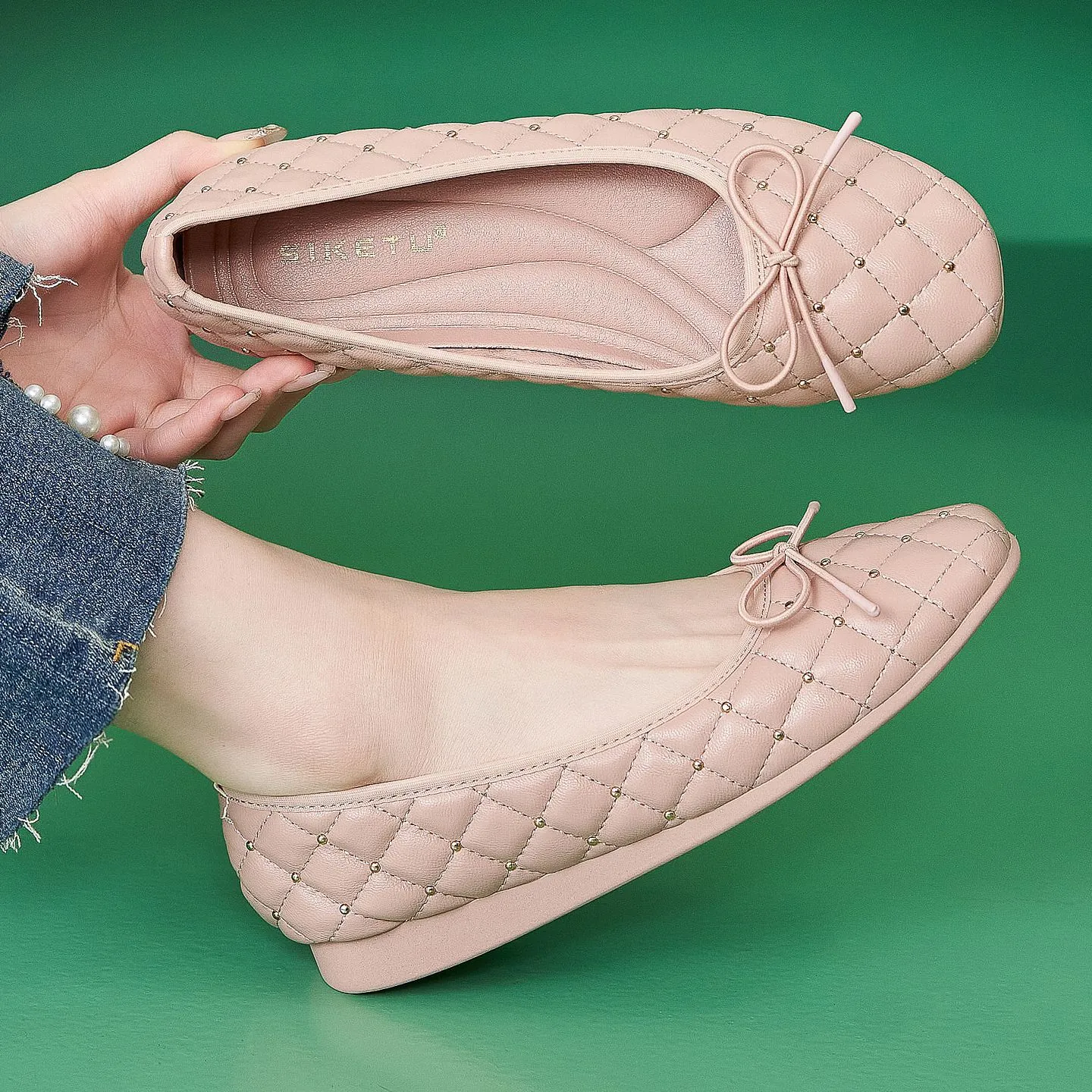 Damen Gesteppte Ballerinas PU-Leder Quadratische Zehe Schlüpfer Mit Metallnieten Schleifen-Dekoration Lässige Büroarbeit Pumps