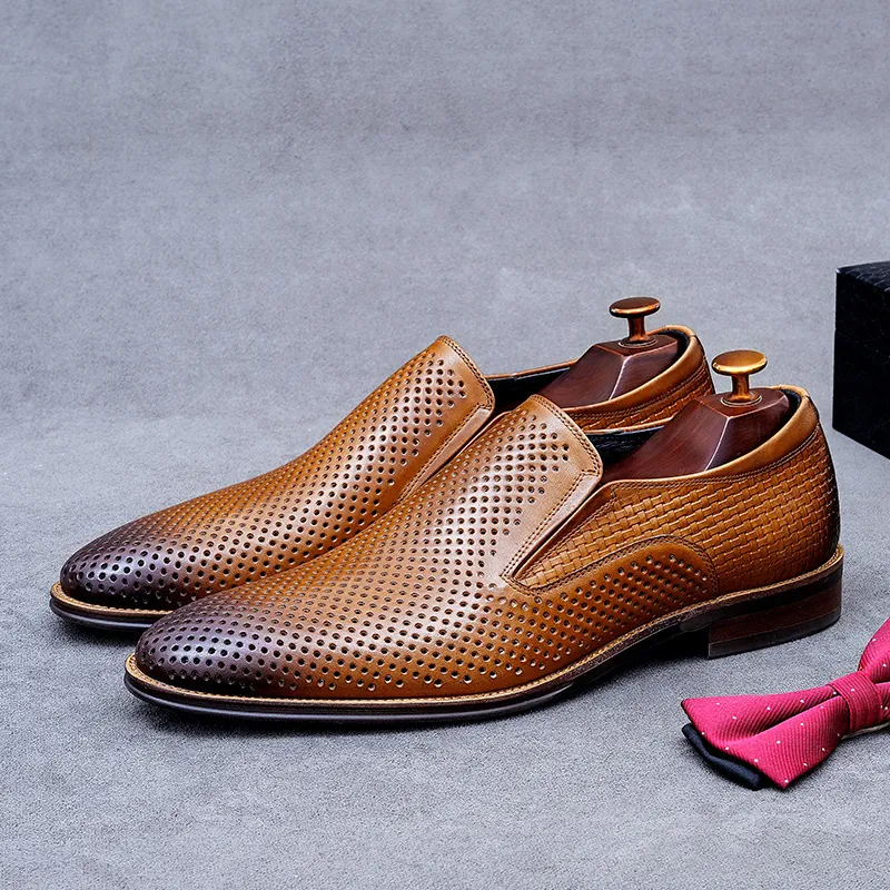 Mocassins Homme Business Décontracté en Cuir de Vache Ajouré Respirant Slip On Chaussures Formelles pour Mariage Bureau Fête Style Gentleman