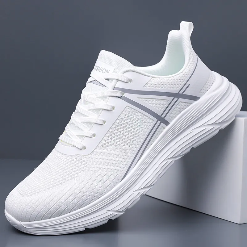 Chaussures de Course en Maille Respirante et Légère pour Hommes Semelle Souple Sneakers de Sport Décontractées pour le Voyage en Plein Air Walking Fitness