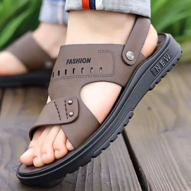 Sandales de Plage en Cuir de Vachette Refendu Décontractées pour Hommes Design à Deux Voies Respirantes Antidérapantes Sandales de Plein Air Pantoufles pour Été Quotidien Conduite Chaussures de Mode pour Hommes
