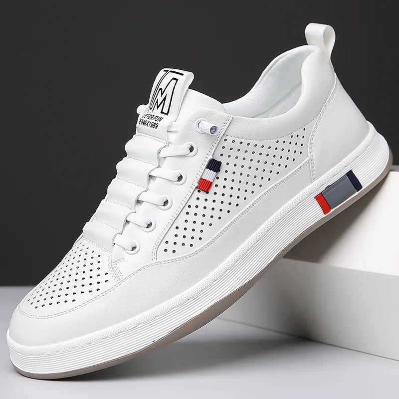 Chaussures Blanches Casual en Cuir de Vachette pour Hommes Respirantes Perforées Sans Lacets Été Ajourées Antidérapantes Semelle Souple Baskets de Skate