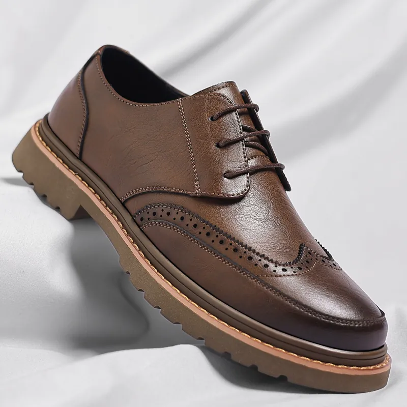 Men's British Vintage Brogue Derby Shoes Business Casual Wingtip Carving Non-slip Thick Sole Recycled Leather Formal Dress Shoes