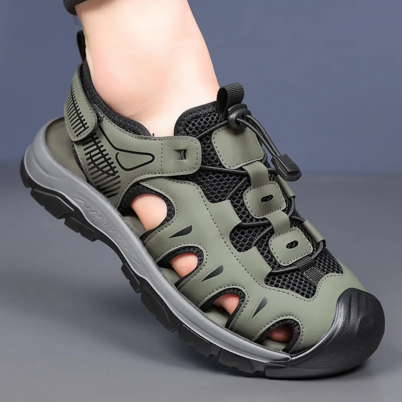 Men's Outdoor Closed Toe Sandals Breathable Mesh Wading Beach Shoes Casual Hiking Water Shoes With Adjustable Toggle Lacing