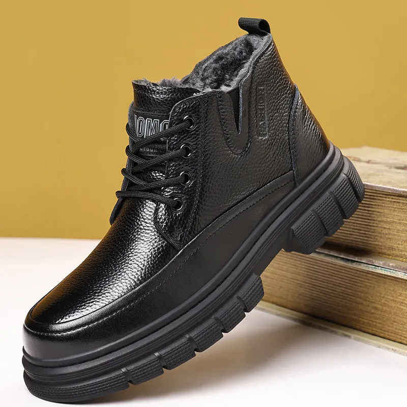 Men's Winter Snow Boots Top Layer Cowhide Leather High Top Shoes With Fleece Lining Non-Slip Rubber Sole Casual Outdoor Boots