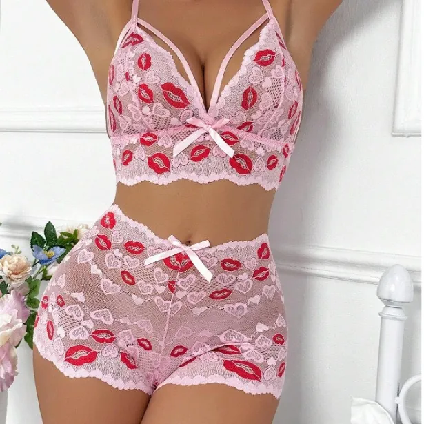 Lingerie Sexy en Dentelle Rose pour Femmes Imprimé Lèvres Cœur Bralette Transparente Top And Bottom Vêtements de Nuit