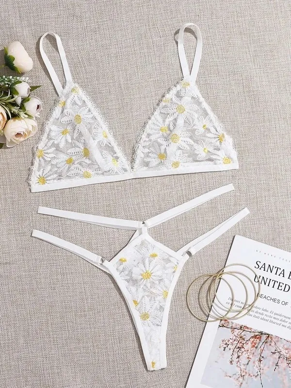 Lingerie Sexy pour Femmes Top Et Bottom Blanc Broderie Marguerite Dentelle Ajouré Style Trois Points Doux Vêtement de Nuit Floral