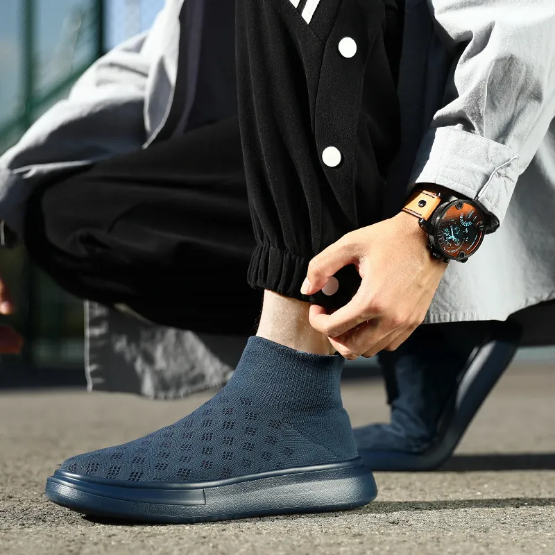 Women Men Winter Warm Sock Shoes Fleece Lined Casual Sneakers Fly Knit Breathable Mid Top Slip On Outdoor Walking Shoes