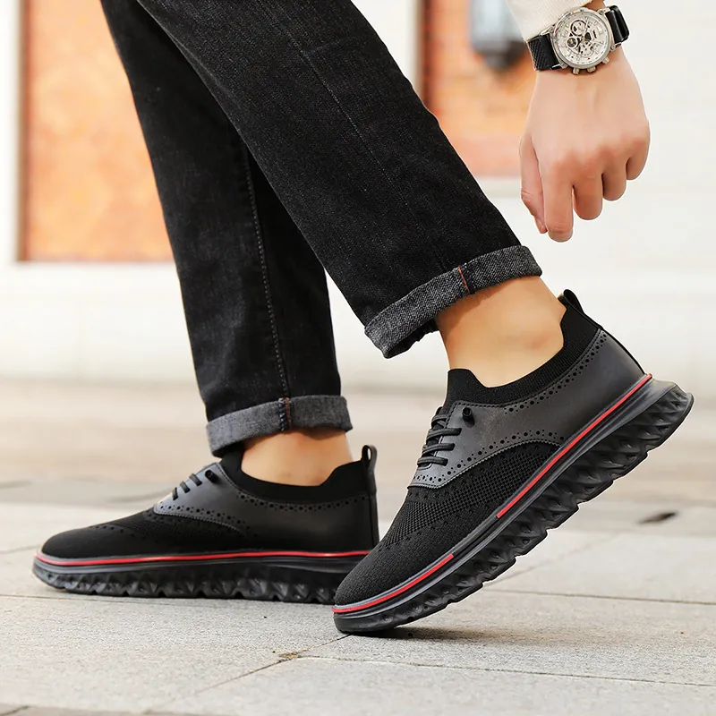 Sneakers Casual da Uomo Brogue Patchwork in Pelle Sintetica Mesh Traspirante Suola Morbida Scarpe da Camminata Moda Grandi Dimensioni