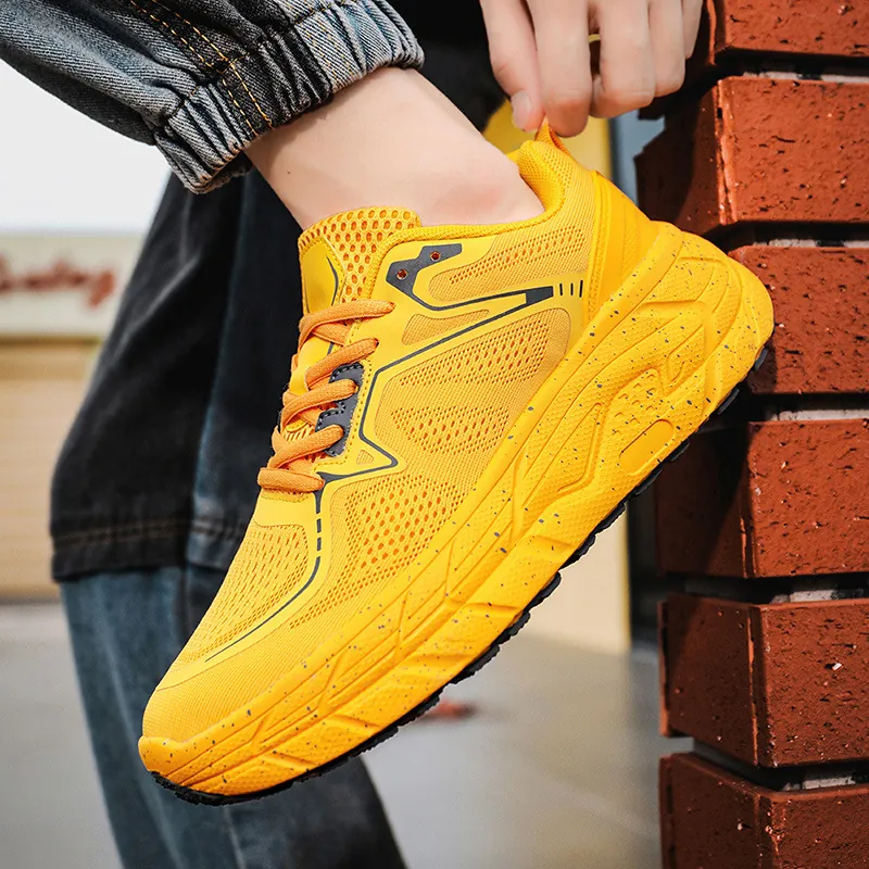 Chaussures de Course Athlétiques à la Mode pour Hommes en Mesh Respirant Baskets à Semelle Épaisse Avec Motif d'Encre Éclaboussée Chaussures de Sport Casual