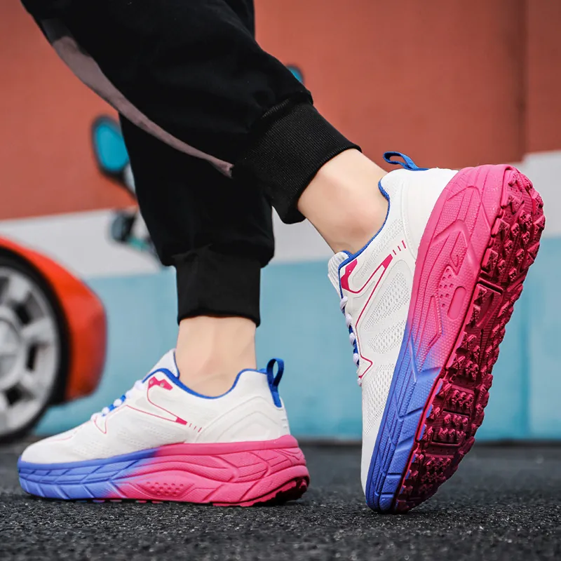 Men's Breathable Mesh Running Shoes Fashionable Thick Sole Lightweight Sports Sneakers For Jogging Athletic Training Outdoor Shoes