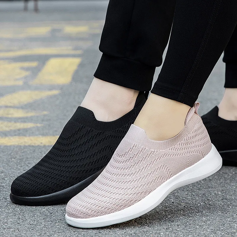Slip-On Walking Shoes For Women Men Breathable Mesh Knit Lightweight Non-Slip Sneakers Comfortable Elderly Casual Loafers Outdoor
