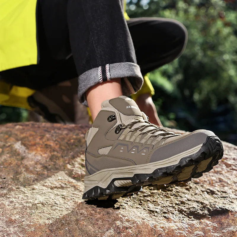 Outdoor Hiking Shoes Wear Resistant Mid Top Trekking Boots For Men Women Breathable Non Slip Leather Mesh Splicing Mountaineering Footwear Professional Trail Walking Shoes