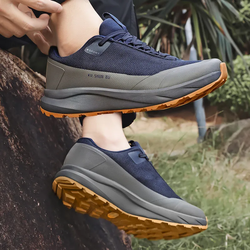 Chaussures de Course en Plein Air Respirantes pour Hommes Sneakers de Randonnée Légères avec Amorti Chaussures de Sport en Mesh Multicolores