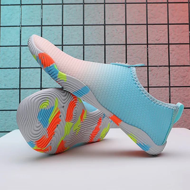 Unisex Quick Dry Aqua Shoes Lightweight Breathable Water Shoes Gradient Mesh Anti-Slip Rubber Sole For Beach Swimming Diving Hiking