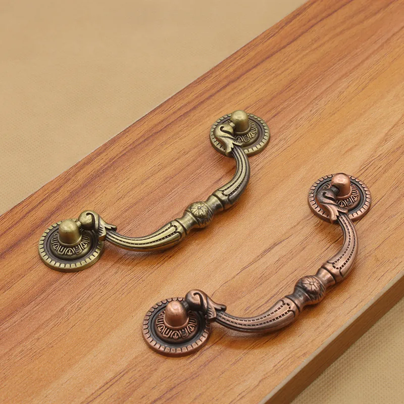Antique Zinc Alloy Furniture Handle Retro Carved Cabinet Drawer Wardrobe Pull Handle Decorative European Style Hardware