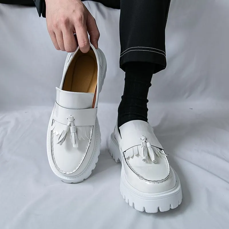 Mocassins en Cuir Verni à Glands pour Hommes Style Britannique Semelle Epaisse Plateforme Chaussures Habillées Casual Slip-On pour Hommes
