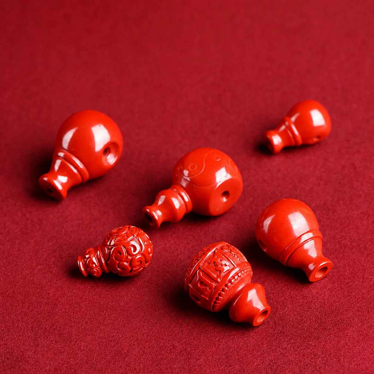 Accesorio Tradicional de Cinabrio Rojo Santong Guru Bead Tallado con Patrón de Nube Bagua Joyería de Bricolaje para Pulsera de Cuentas Budistas de Meditación