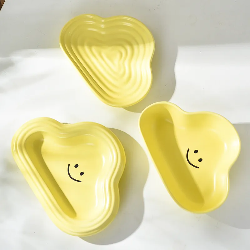 Cloud Shaped Ceramic Pet Bowl Cute Smile Cat Food Dish Water Bowl Non-Slip Ceramic Kitten Puppy Feeding Bowl Home Decor