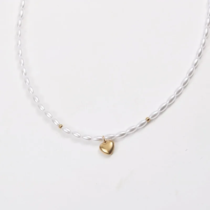 Women's Elegant Heart Pendant Artificial Pearl Necklace 18K Gold Plated Stainless Steel Faux Rice Artificial Pearl Bead Necklace For Daily Wear