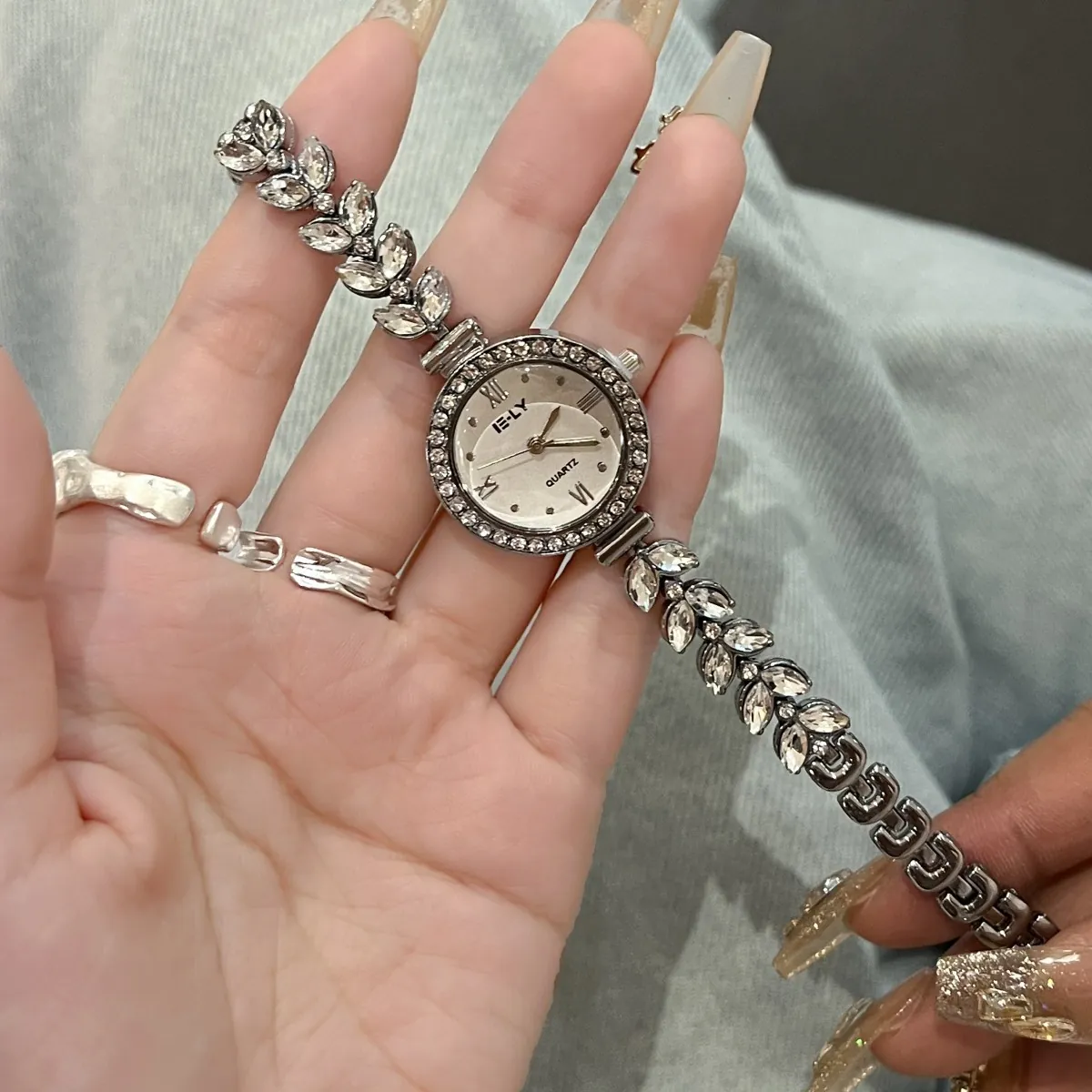 Luxus Damen Mode Quarzuhr Strass Eingelegt Elegante Metall Armbanduhr Für Damen Party Alltag Schmuck Geschenk