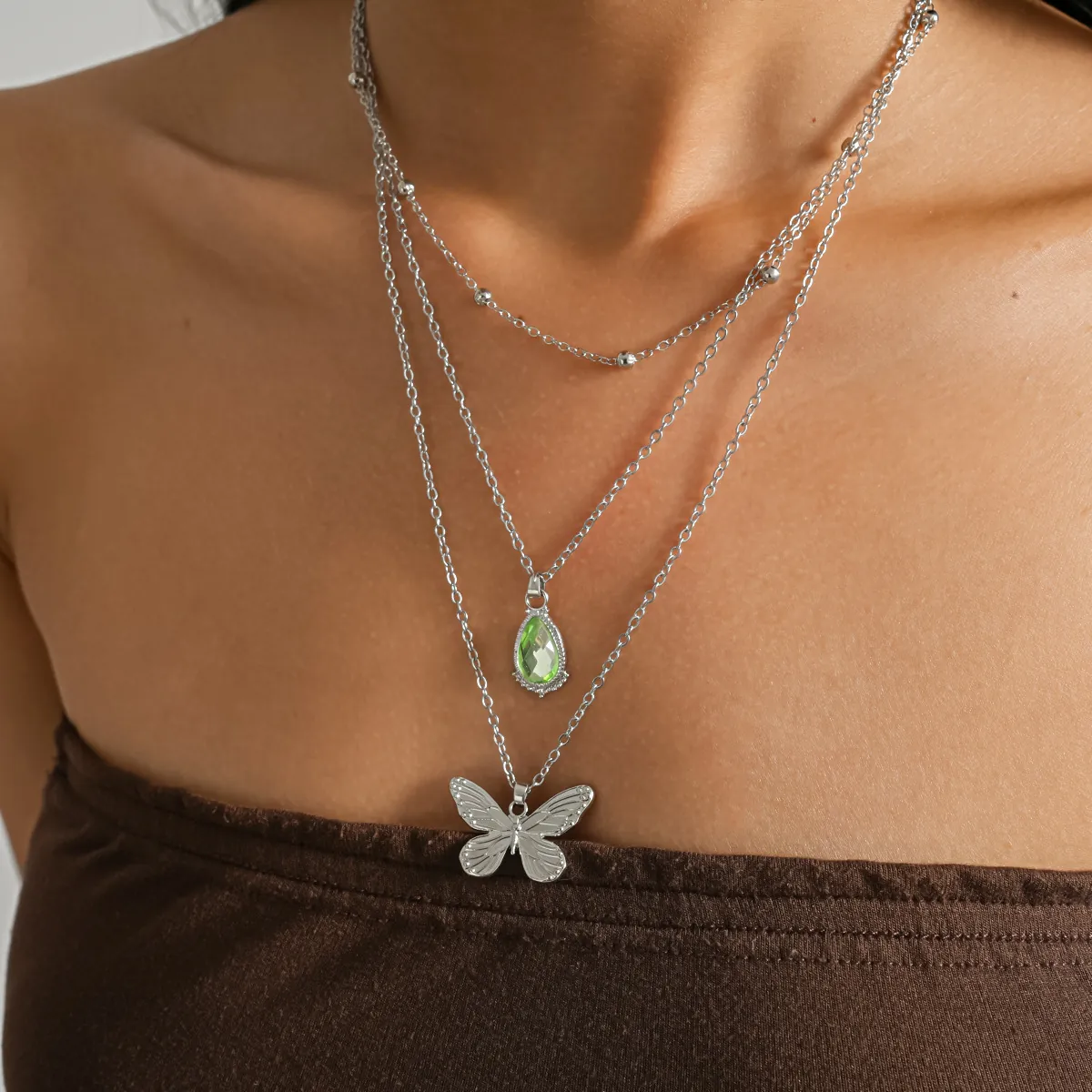 Collier à Triple Couche en Acier Inoxydable Style Européen Américain pour Femme Douce Papillon Pendentif Goutte d'Eau Verte Strass Chaîne de Clavicule